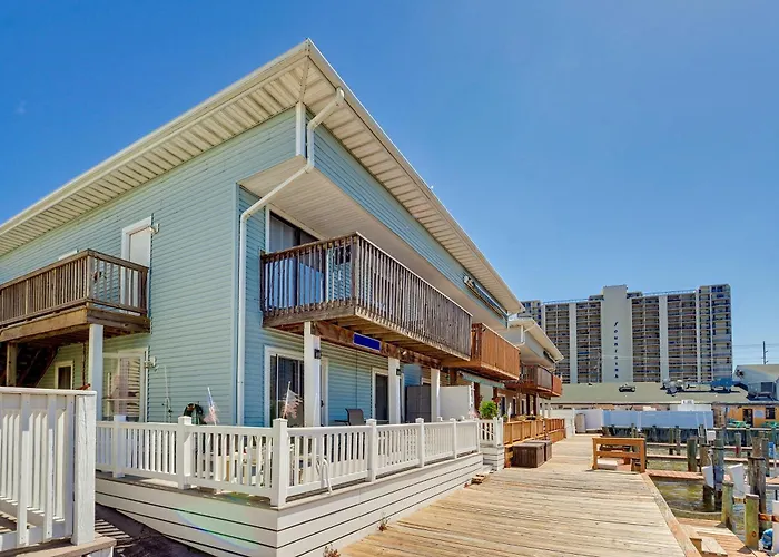 Bay-view Escape W/ Private Balcony In Ocean Holiday home *